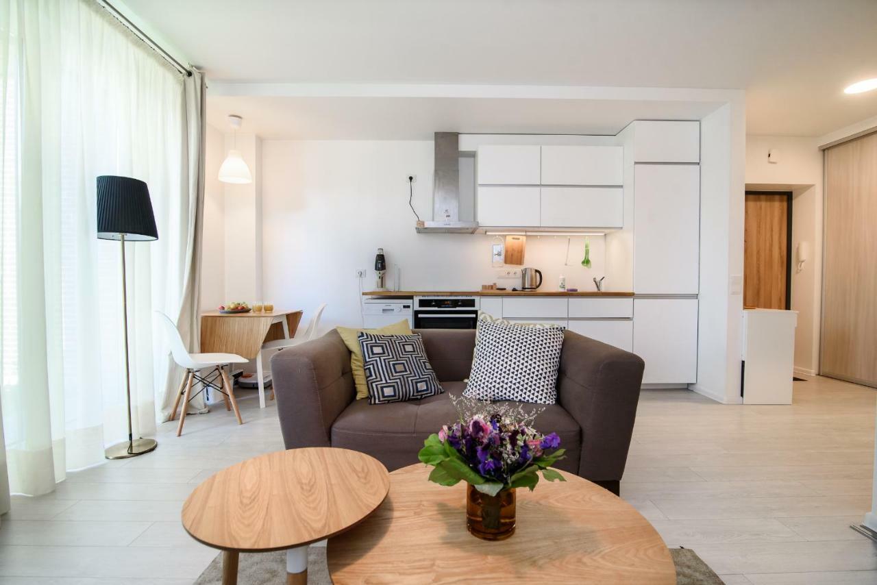 #stayhere - Comfy & Stylish With Patio Close To Old Town Appartamento VNO